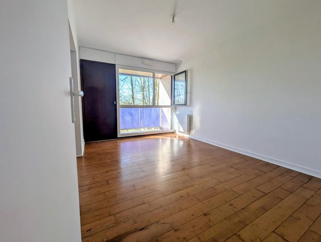 BORDEAUX Appartement traversant et lumineux - Bordeaux St Croix- gare St Jean- Ascenseur - T3 de 72m² 4