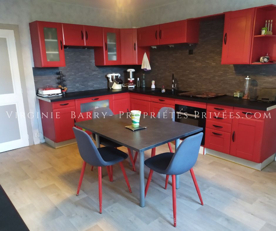 TONNAY-CHARENTE MAISON DE MAITRE 5 CHAMBRES SUR 1200 M² DE TERRAIN AVEC PISCINE 3