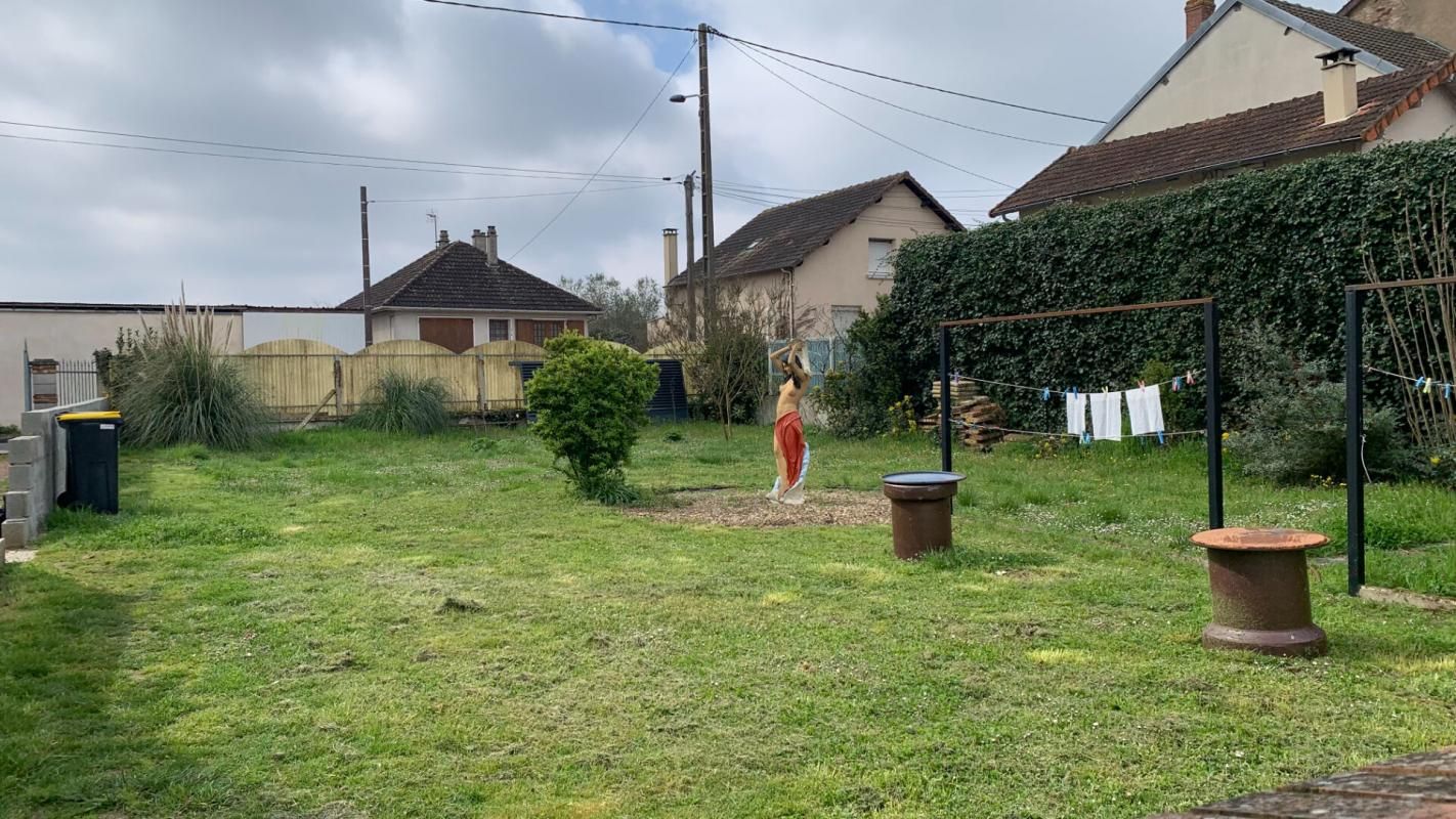 CHATELLERAULT Terrain à vendre ? Châtellerault ? 412 m², Clôturé, Garage et Proche de toutes les Commodités 3