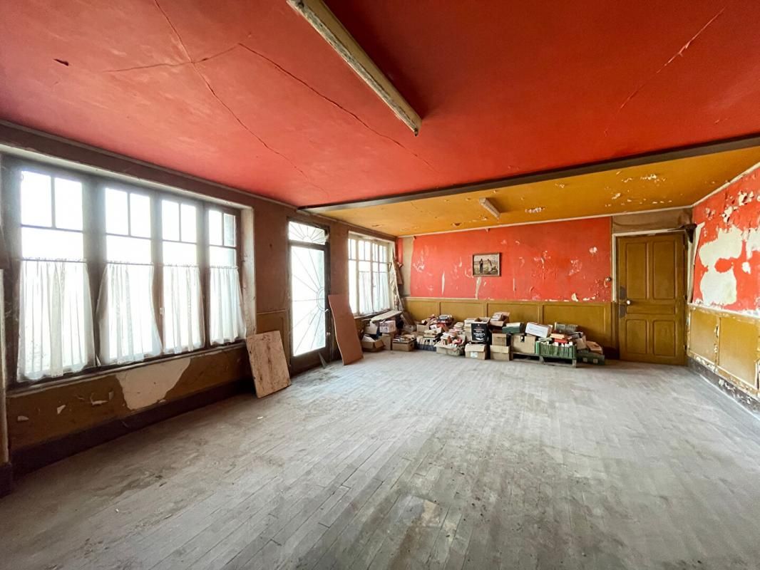 ESCLES Immeuble à réhabiliter 2