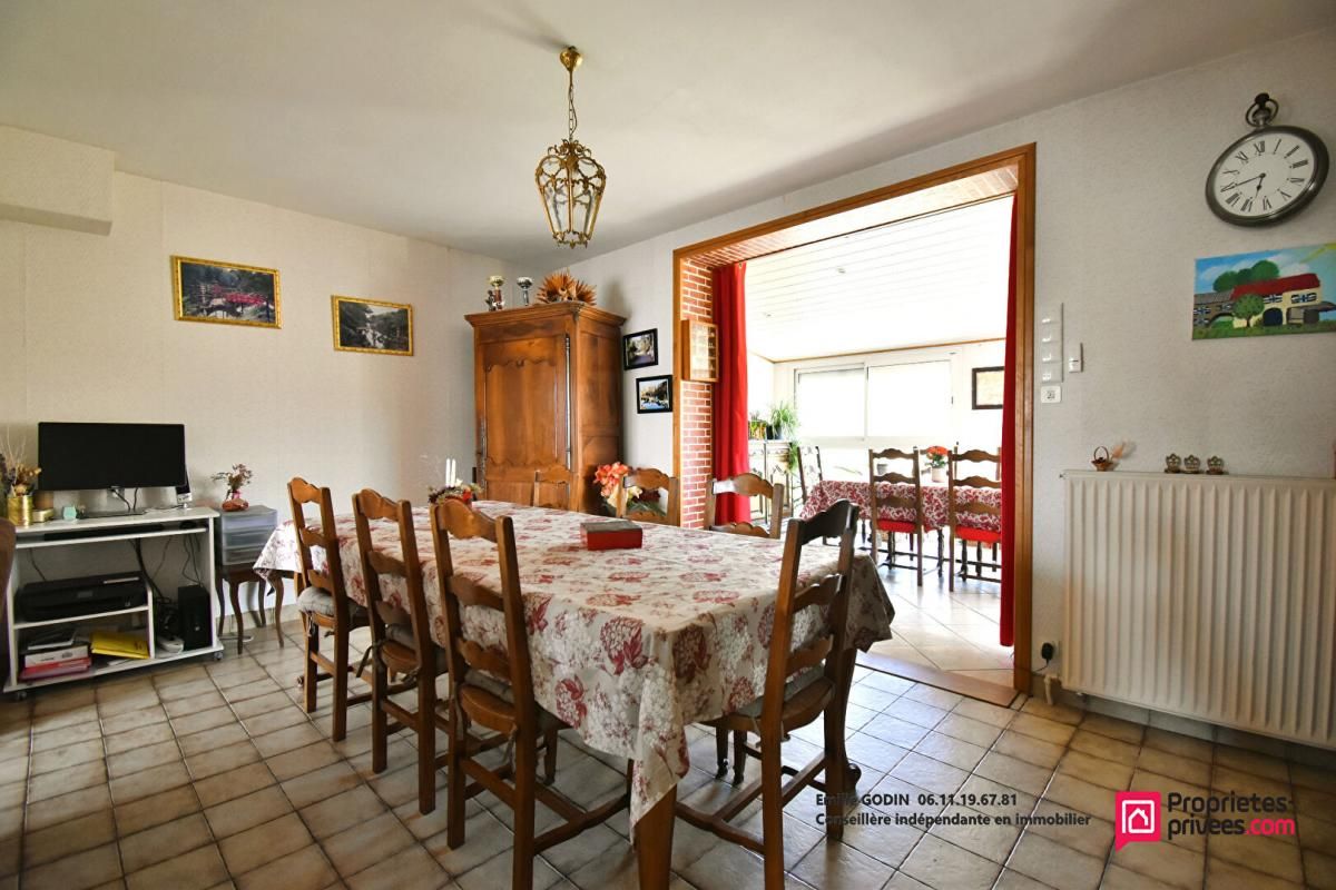 MAULEVRIER Maison Maulevrier 6 pièce(s) 107 m2 4
