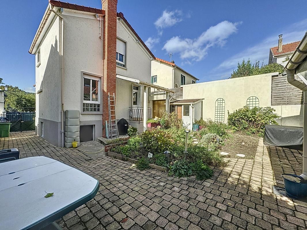 Maison Arcueil 78m2 + Studio indépendant de 23m2