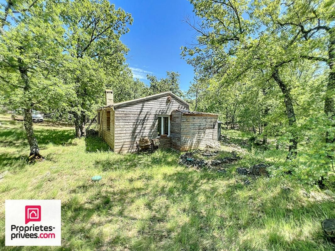 Esparron Cabanon 42 m² seul au monde sans voisins sur 5200 m²