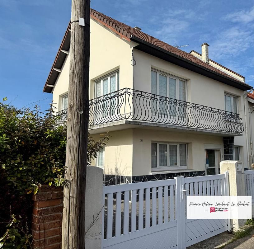 À VENDRE APLEMONT - Maison 6 pièce(s) environ 122 m2 - jardin - Garage