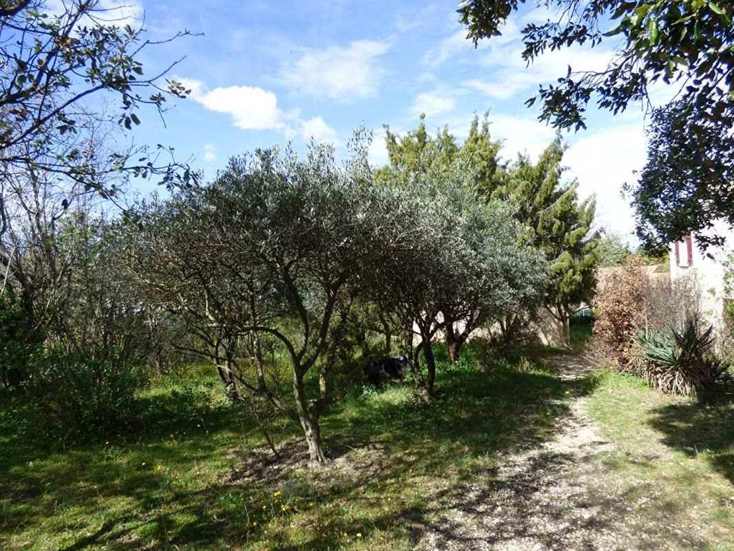 ROCHEFORT-DU-GARD Terrain 500 m² ROCHEFORT DU GARD 149 000 2
