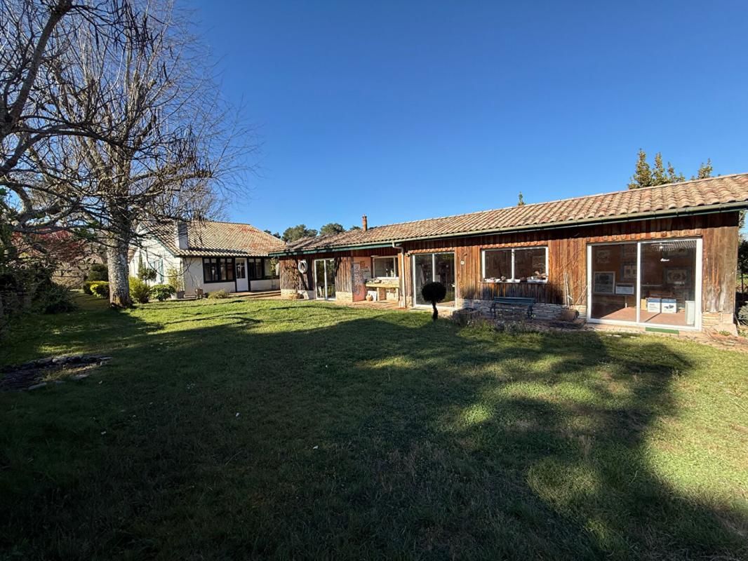 SALLES ENSEMBLE IMMOBILIER MAISON, DEPENDANCE, PISCINE ET ANNEXES 3