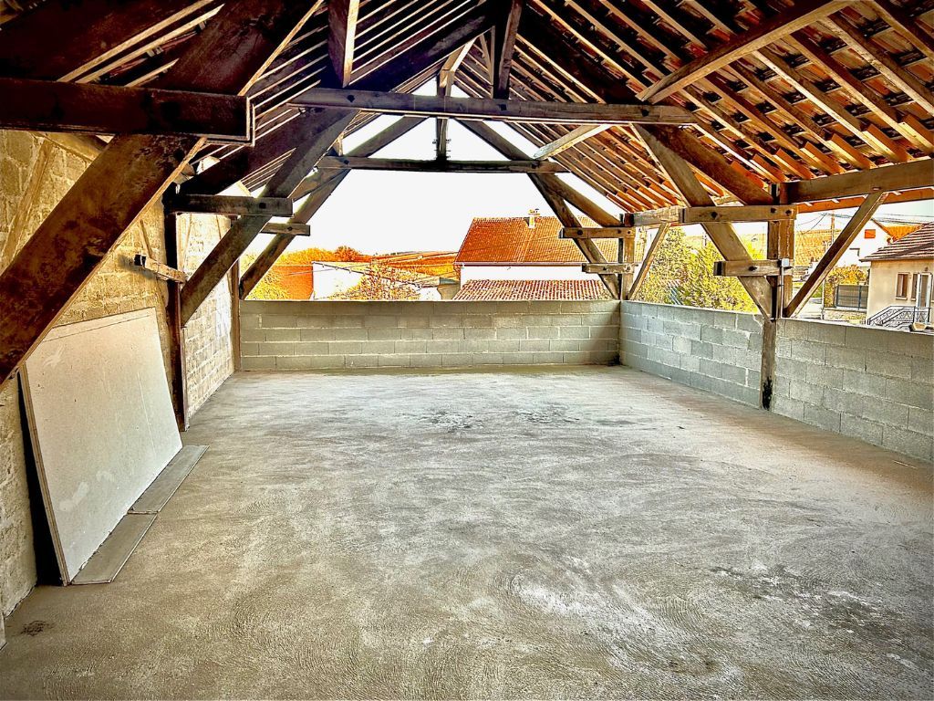 TROISSY Maison + Appartement Troissy 320 m2 3