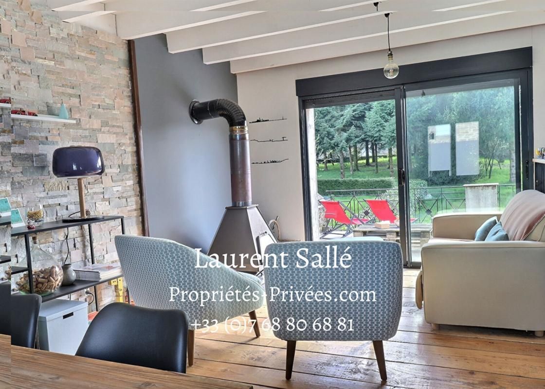 Maison  centre bourg: 6 pièce(s) 101m2