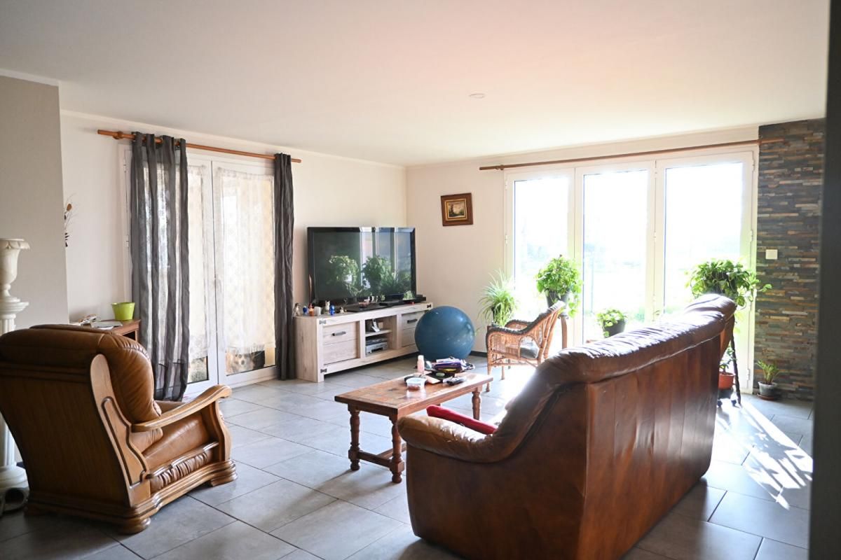 MONTBAZON EN EXCLUSIVITE MAISON SORINY-MONTBAZON 156.4 M² 3