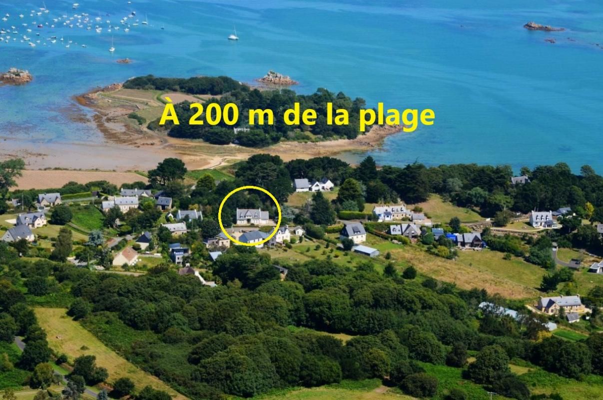 Maison à Buguéles-Penvenan, 4 chambres,136 m2, à 200 m de la plage