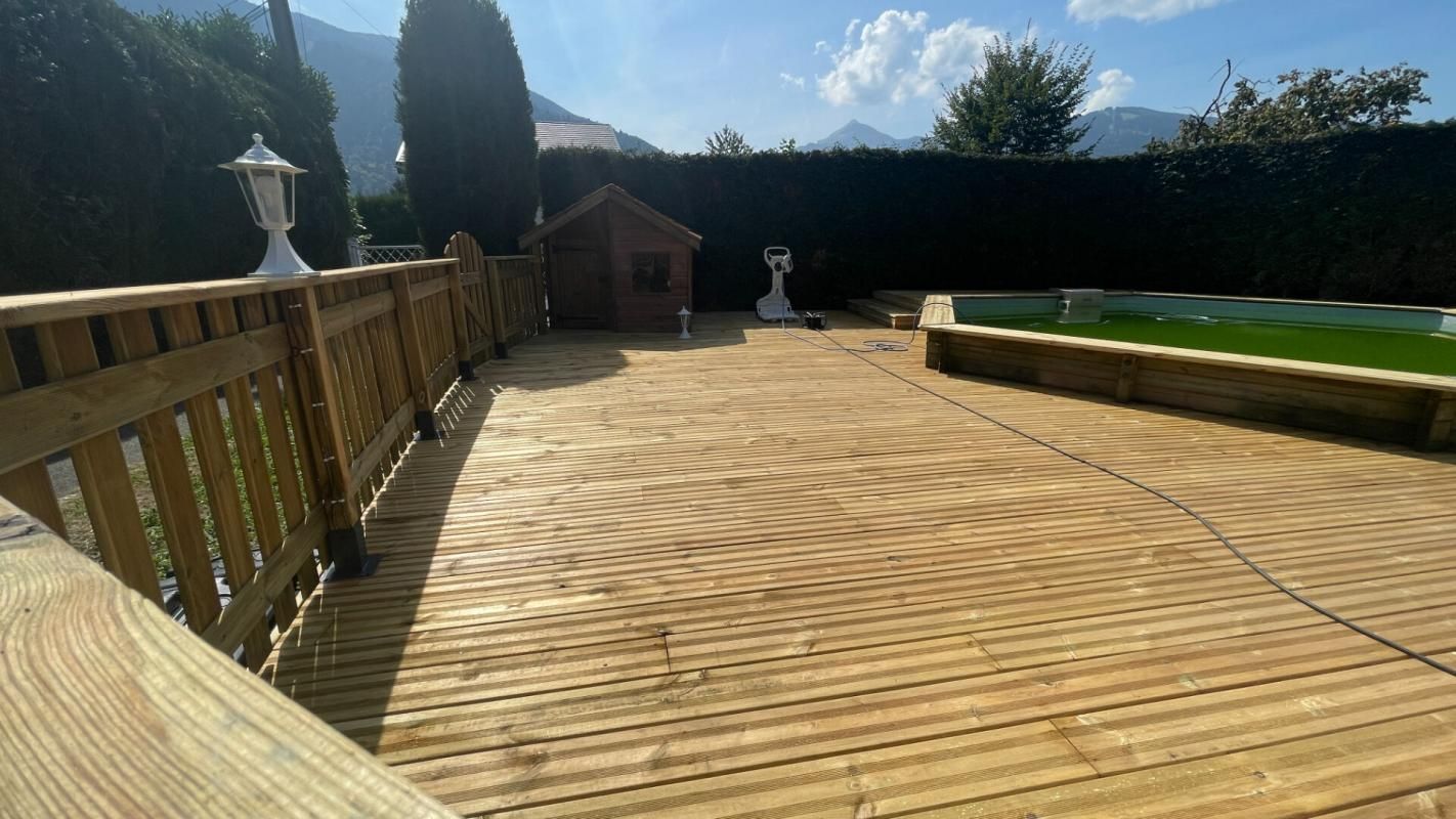 PASSY Spacieuse maison de 232 m² avec piscine et prestations de qualité 2