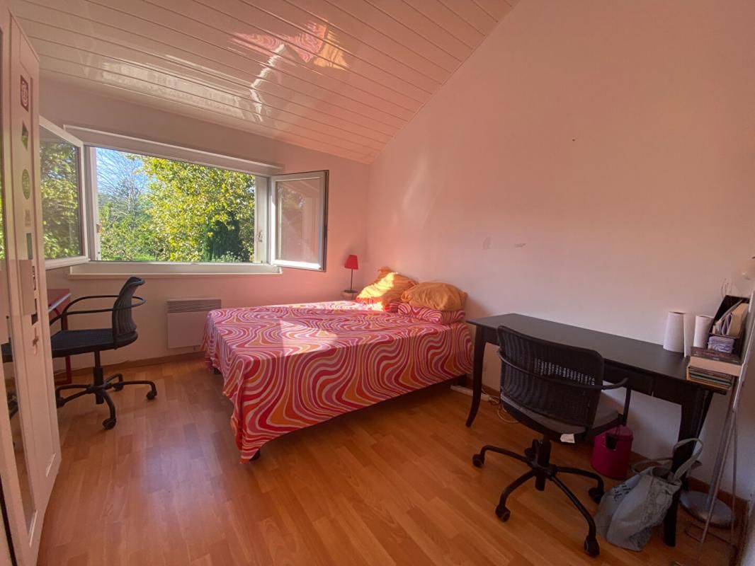 FLOIRAC Maison familiale avec jardin bien exposé et garage, proche de toutes commodités 4