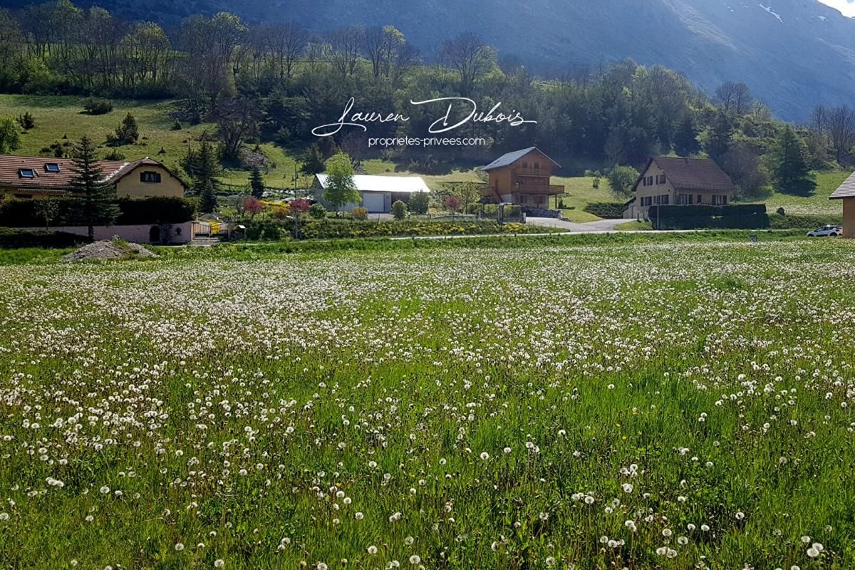 SAINT-ETIENNE-EN-DEVOLUY LE DEVOLUY - Terrain constructible 2447 m2 2
