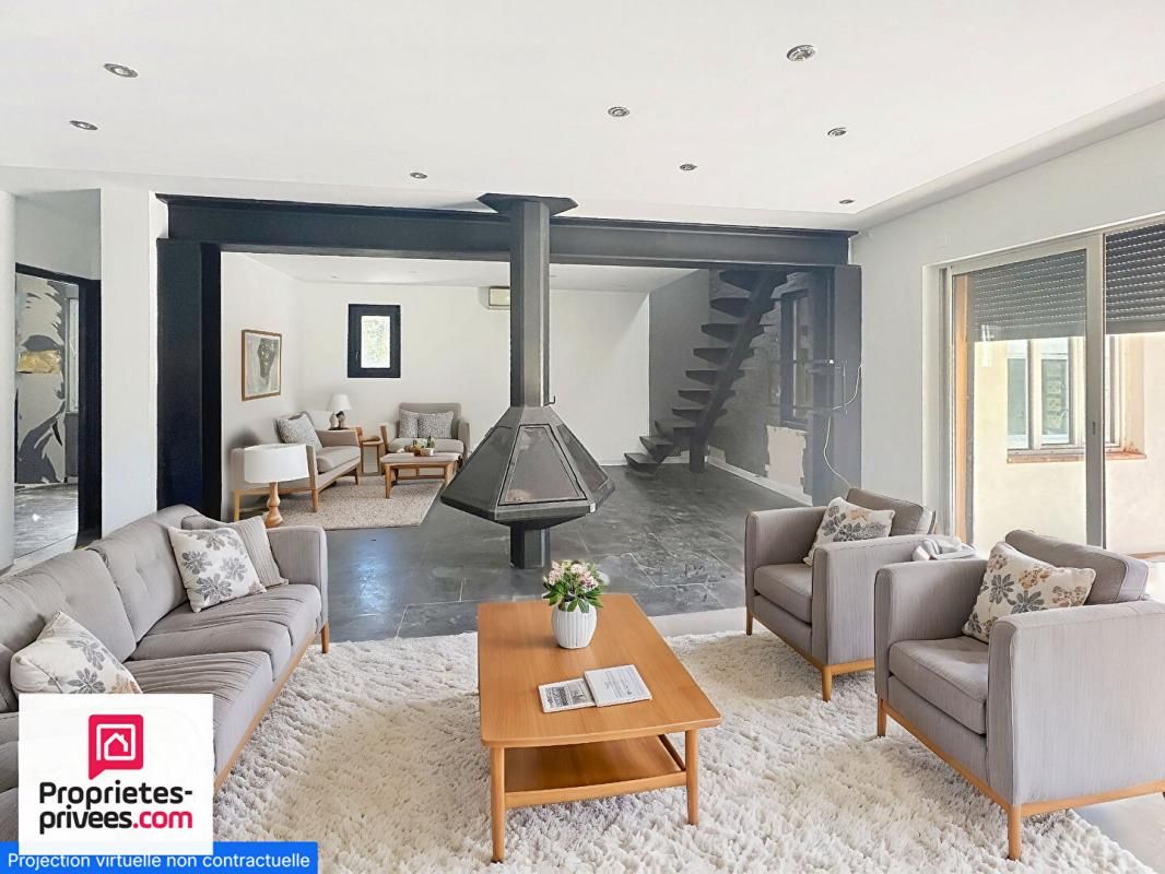 RIANS Rians Villa T5 piscine garage sur 1513 m² à pied du village 2
