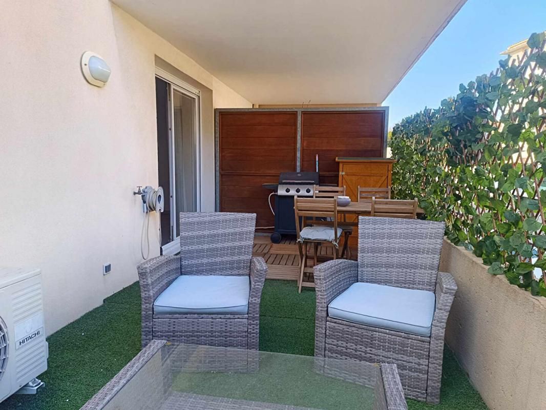 ISTRES Appartement Istres 2 pièce(s) avec Grande TERRASSE 2