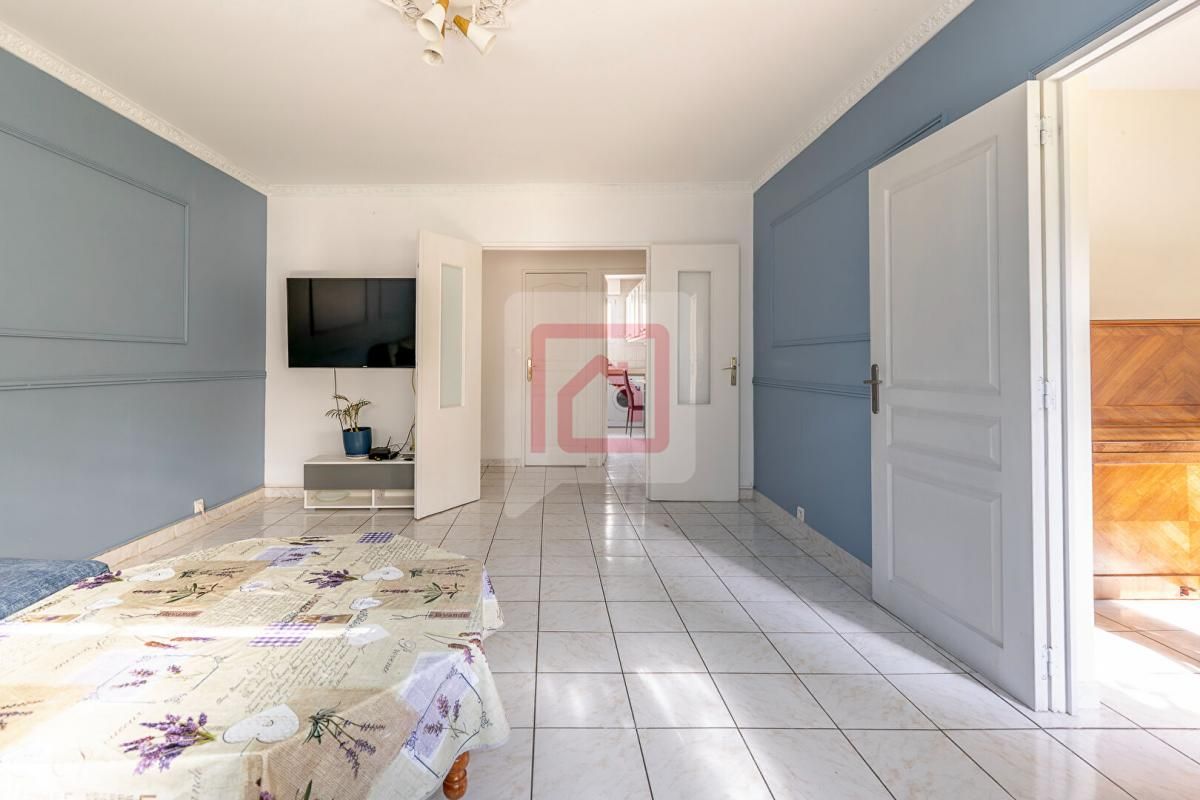 ASNIERES-SUR-SEINE Appartement de 74 m² Asnières sur Seine 2