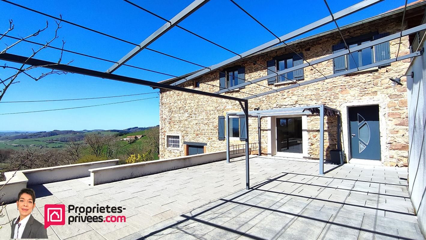 THIZY THIZY-LES-BOURGS (69240) Maison en pierre 171 m², 4 chambres, terrain 1500 m² 2