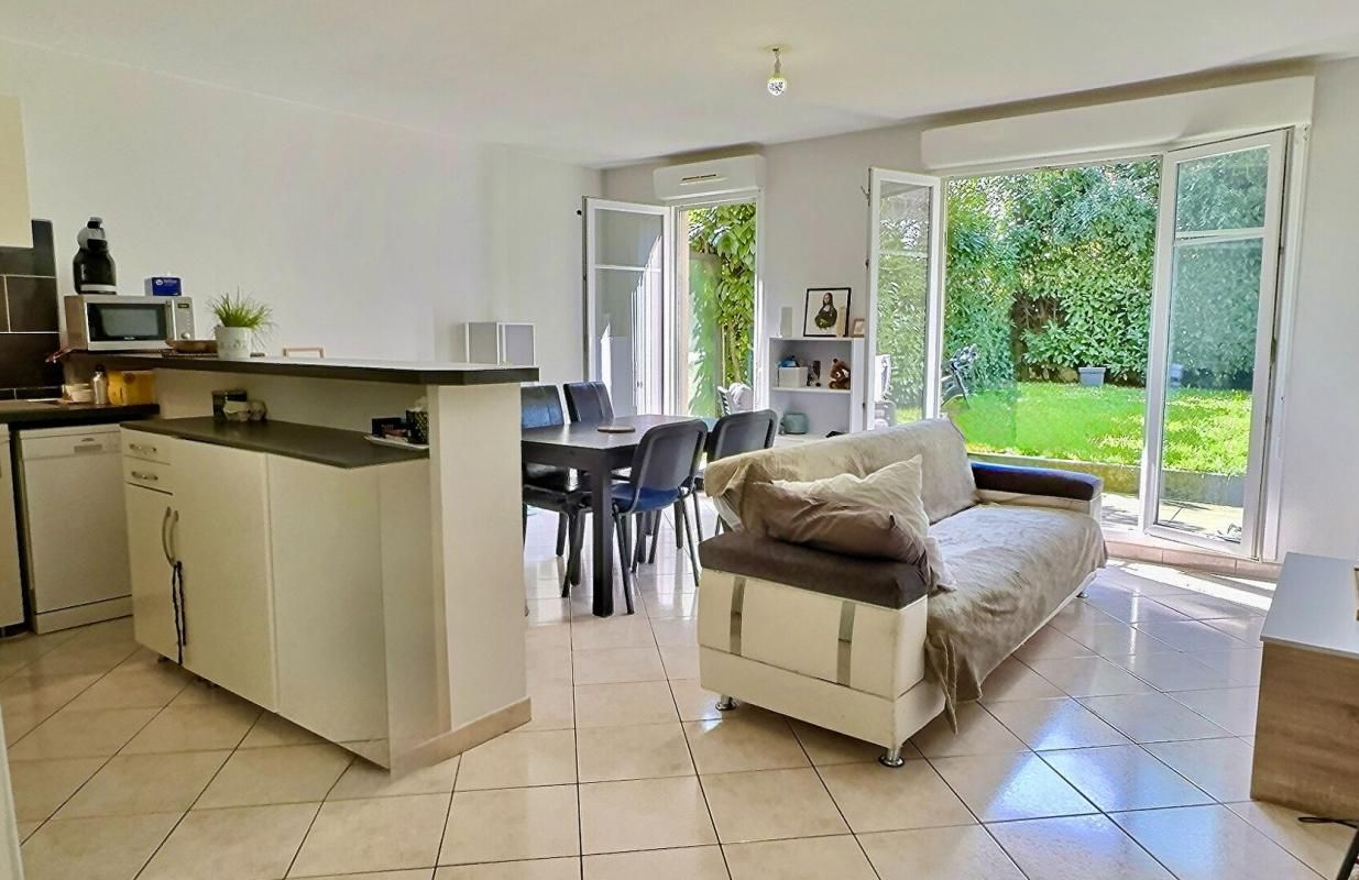Appartement Ozoir La Ferriere 2 pièce(s) 47 m2 avec jardin