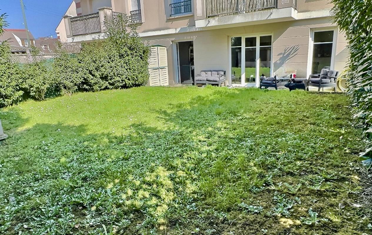 OZOIR-LA-FERRIERE Appartement Ozoir La Ferriere 2 pièce(s) 47 m2 avec jardin 2