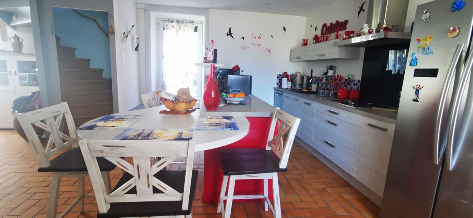MAISON EN PIERRE LA VILLE ES NONNAIS 35430 6 pièces