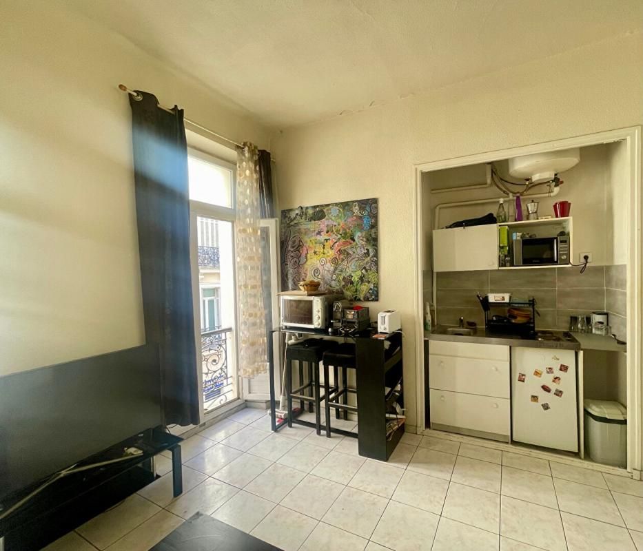 TOULON Investissement Locatif - Studio idéalement situé - Toulon (83000) 4