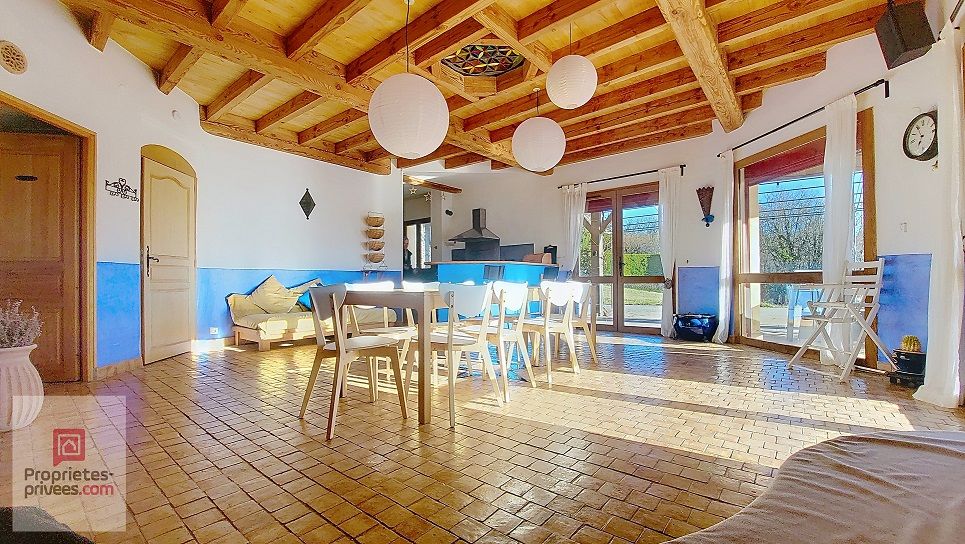 PLAZAC EXCLUSIVITE: RAVISSANTE MAISON! Secteur Montignac -Lascaux. BELLE VUE. 4 chambres. PISCINE. Jardin: 5697 m2 3