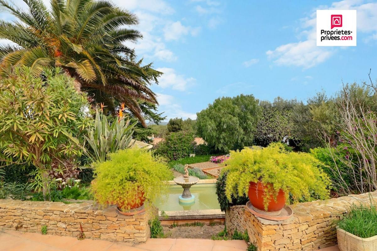 SANARY-SUR-MER Maison Sanary Sur Mer 5 pièce(s) env. 110 m2 + 32 studio 4