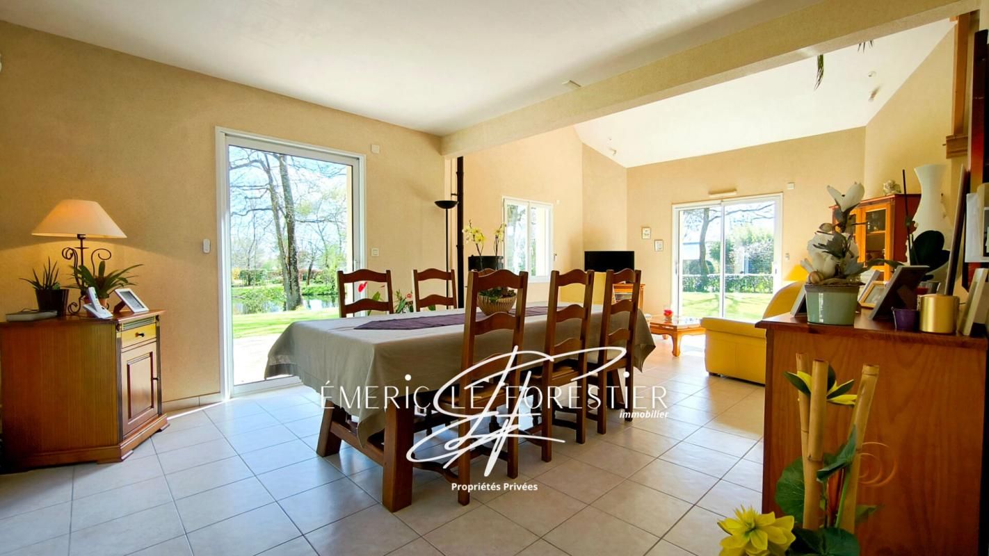 SAINT-VINCENT-DES-LANDES Maison Saint-Vincent-Des-Landes (133 m2) 2