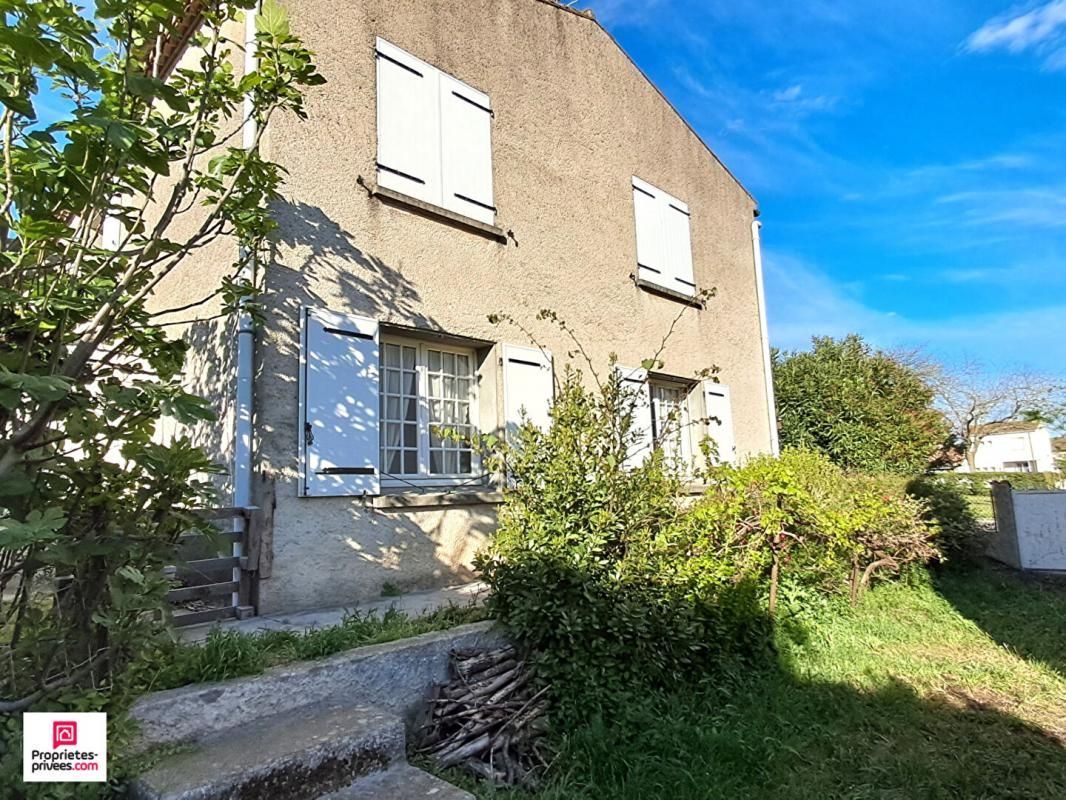 TREBES - Maison 3 faces environ 186m2 - 5 chambres - 195000