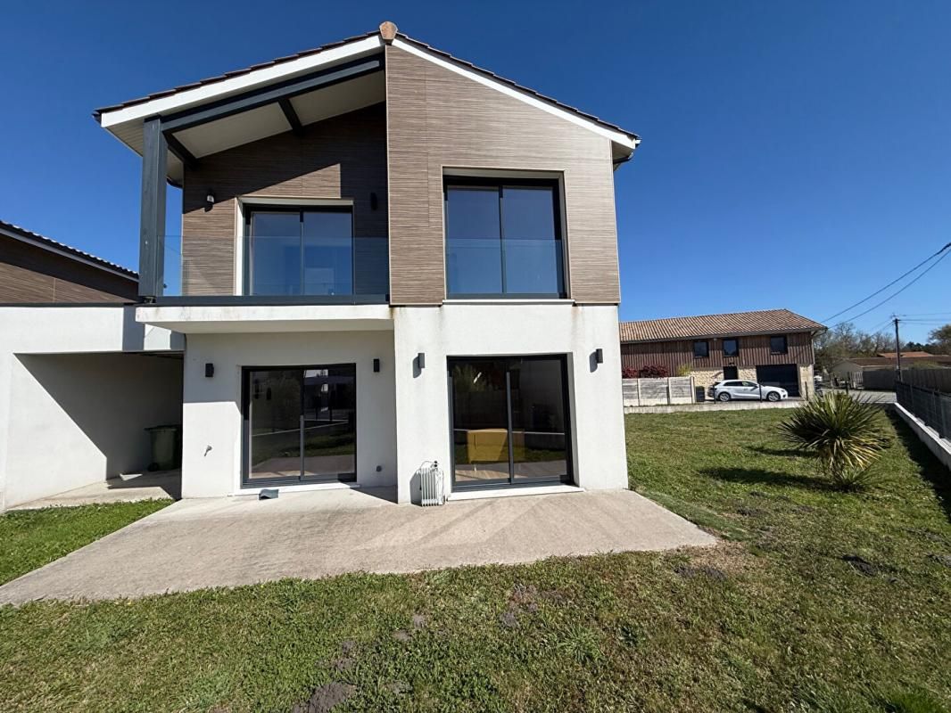 LE BARP Frais notaire réduits : Maison contemporaine Le Barp 5 pièces100 m2 2