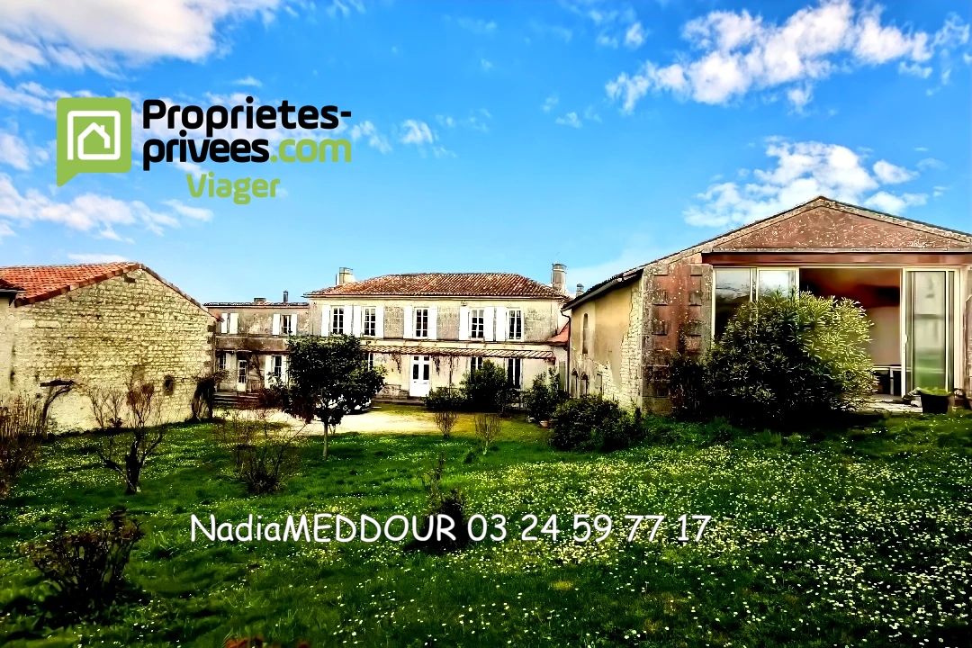 GIMEUX Propriété de caractère+ appartement et chai proche COGNAC 2