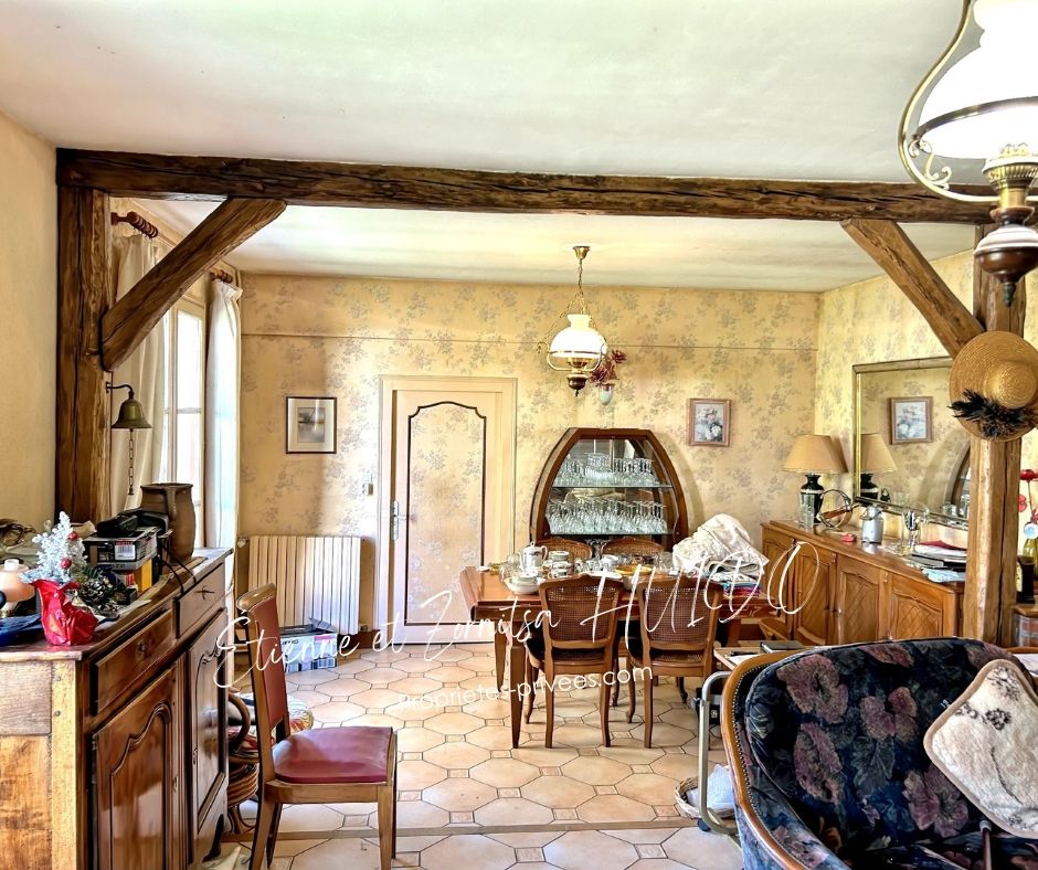 VATAN Ensemble de 2 maisons Vatan 8 pièce(s) 168 m2 2