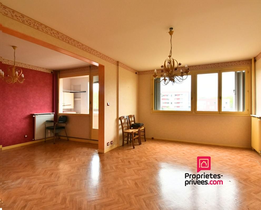 MACON Macon Le Saint Vincent - T4, lumineux avec balcon - 82 m2 2