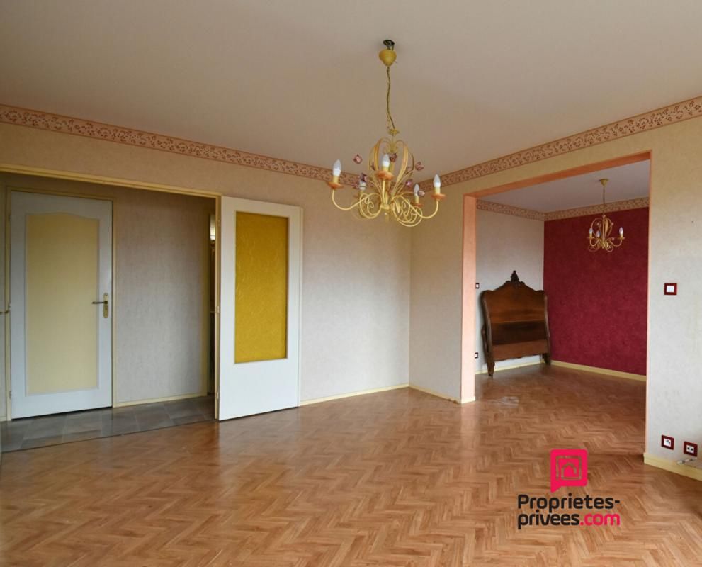 MACON Macon Le Saint Vincent - T4, lumineux avec balcon - 82 m2 3