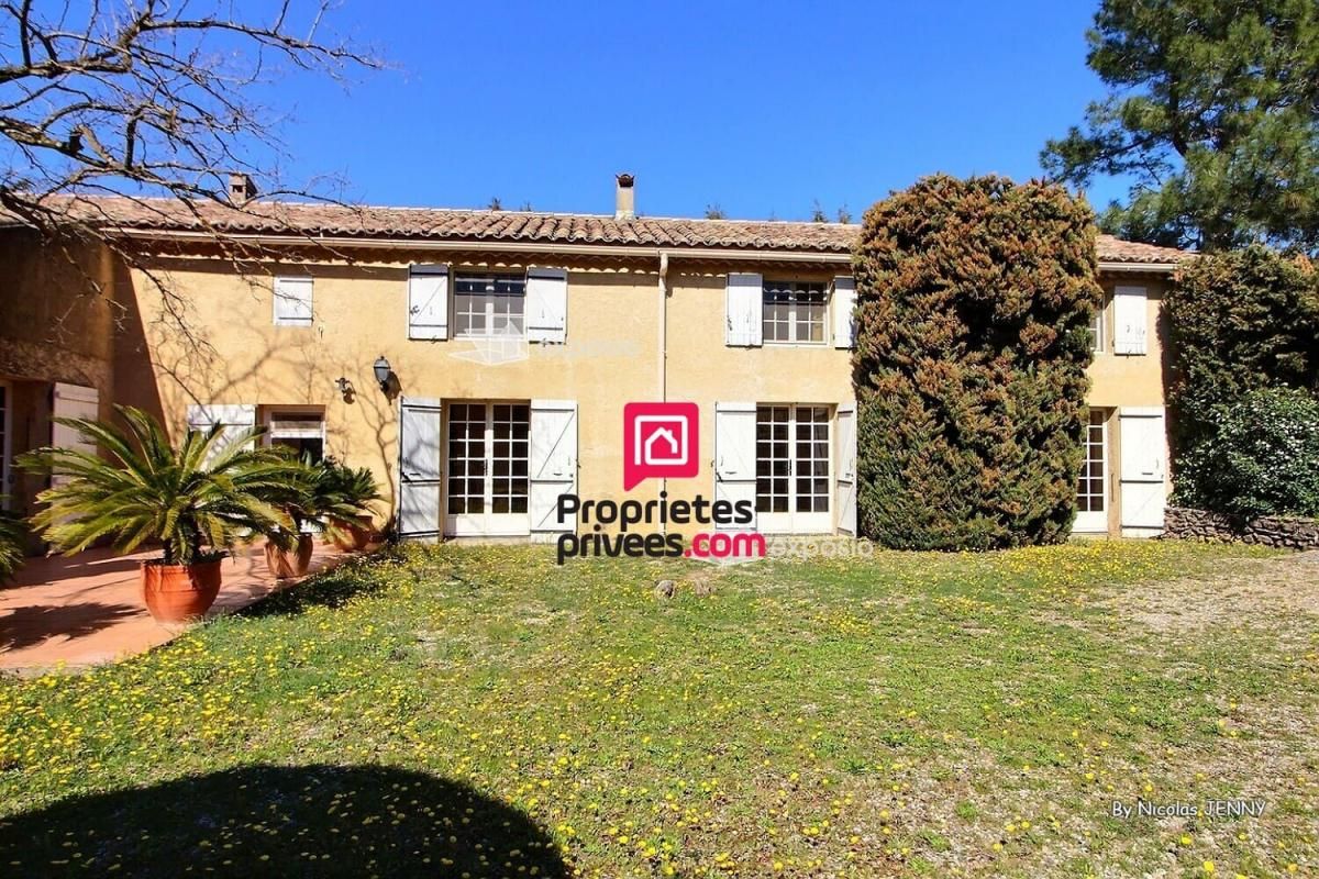 Demeure/Mas Bollène 266 m² - Terrain 4 800 m² - 569 000 Euros -
