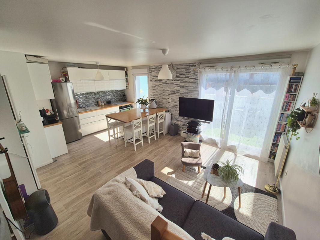 ERAGNY Appartement DUPLEX Eragny Sur Oise 3 pièce(s) 54.16 m2 2