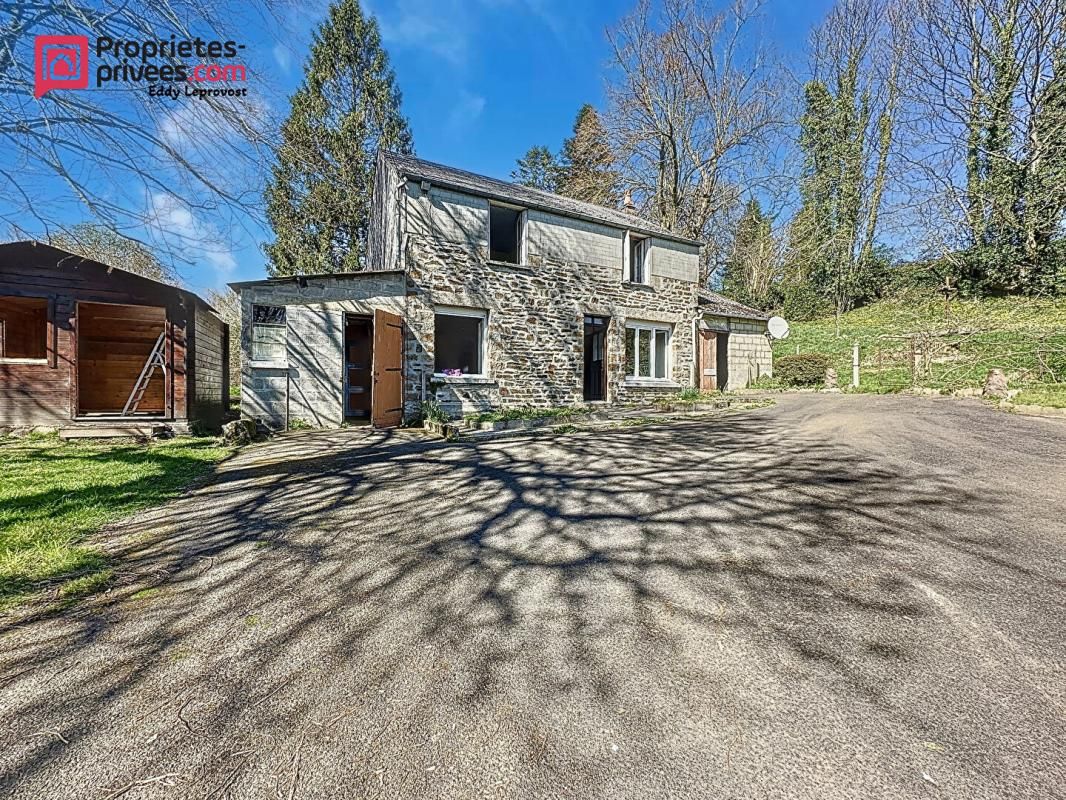 Maison de 83m² sur 3527m² de terrain à Perriers en Beauficel