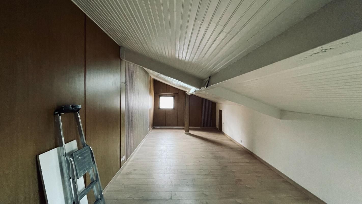 LA VALETTE-DU-VAR La Valette du Var - Appartement dans villa 4 pièce(s) de 124 m² sur un terrain de 333m² 3