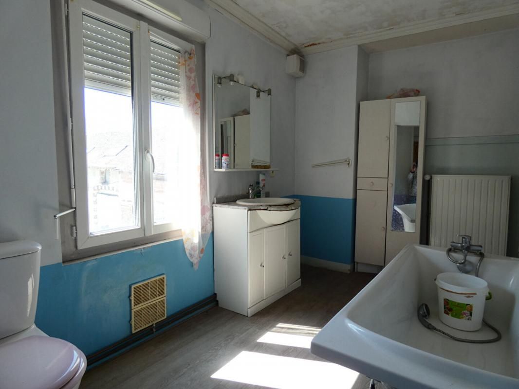 IVRY-LA-BATAILLE Immeuble de rapport Ivry La Bataille 3