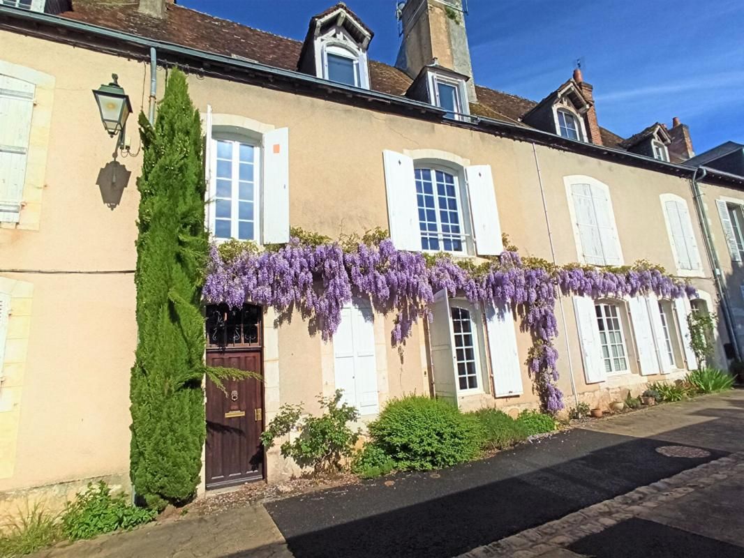 Maison de Ville à Chateaudun proche Chateau