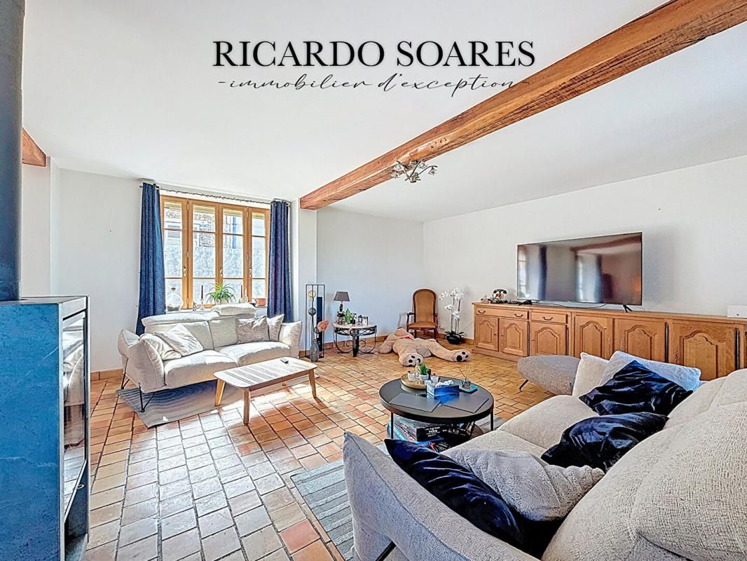 SENLIS LONGÈRE RÉNOVÉE EN 2016 / 160m2 AU SOL / 3 CHAMBRES / SEJOUR 45m2 / GARAGE / TERRAIN 1015m2 3