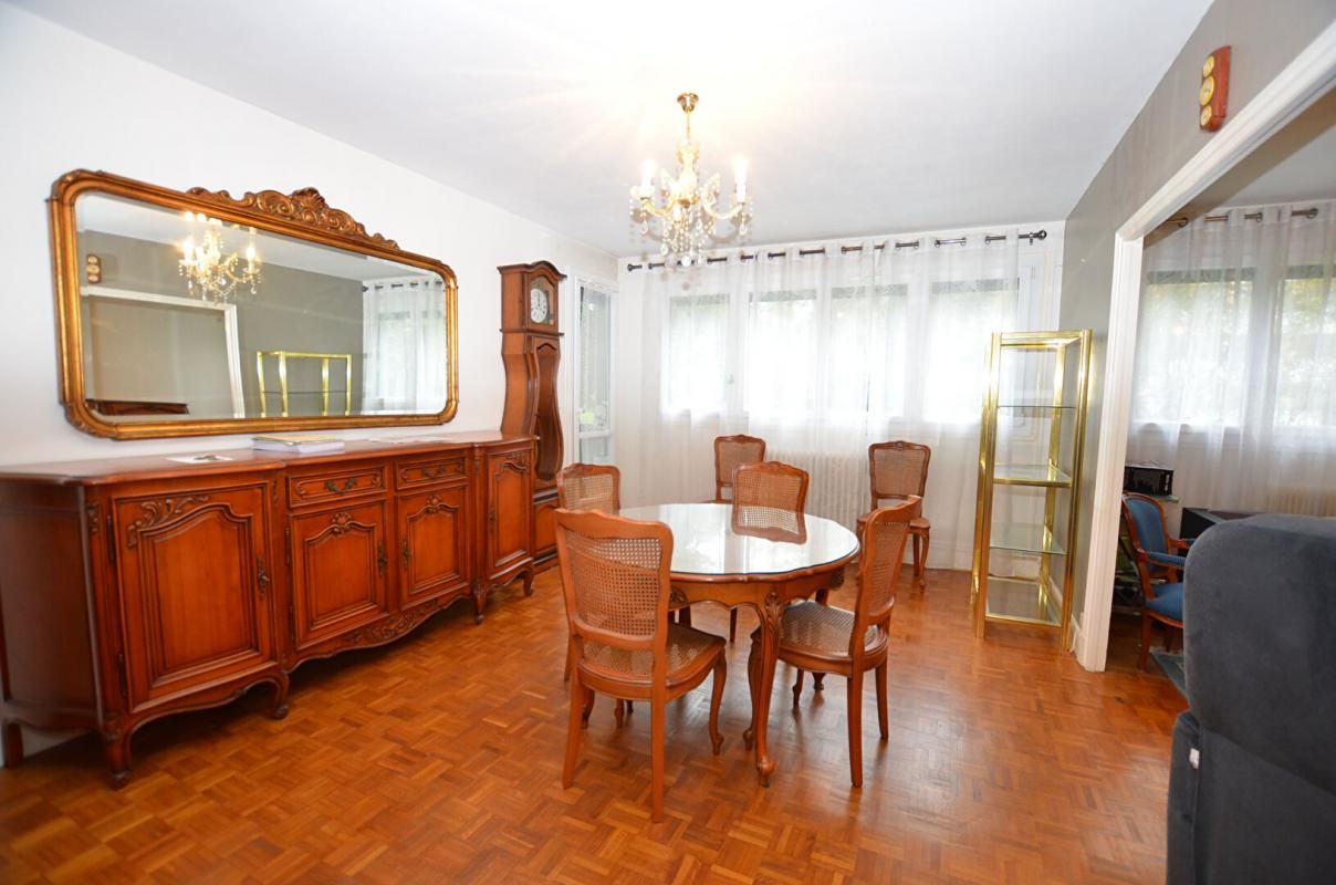 SAINTE-GENEVIEVE-DES-BOIS 91700 Sainte Geneviève des bois - Appartement Rez de Chaussée - 3/4 pièces 75 m² 4