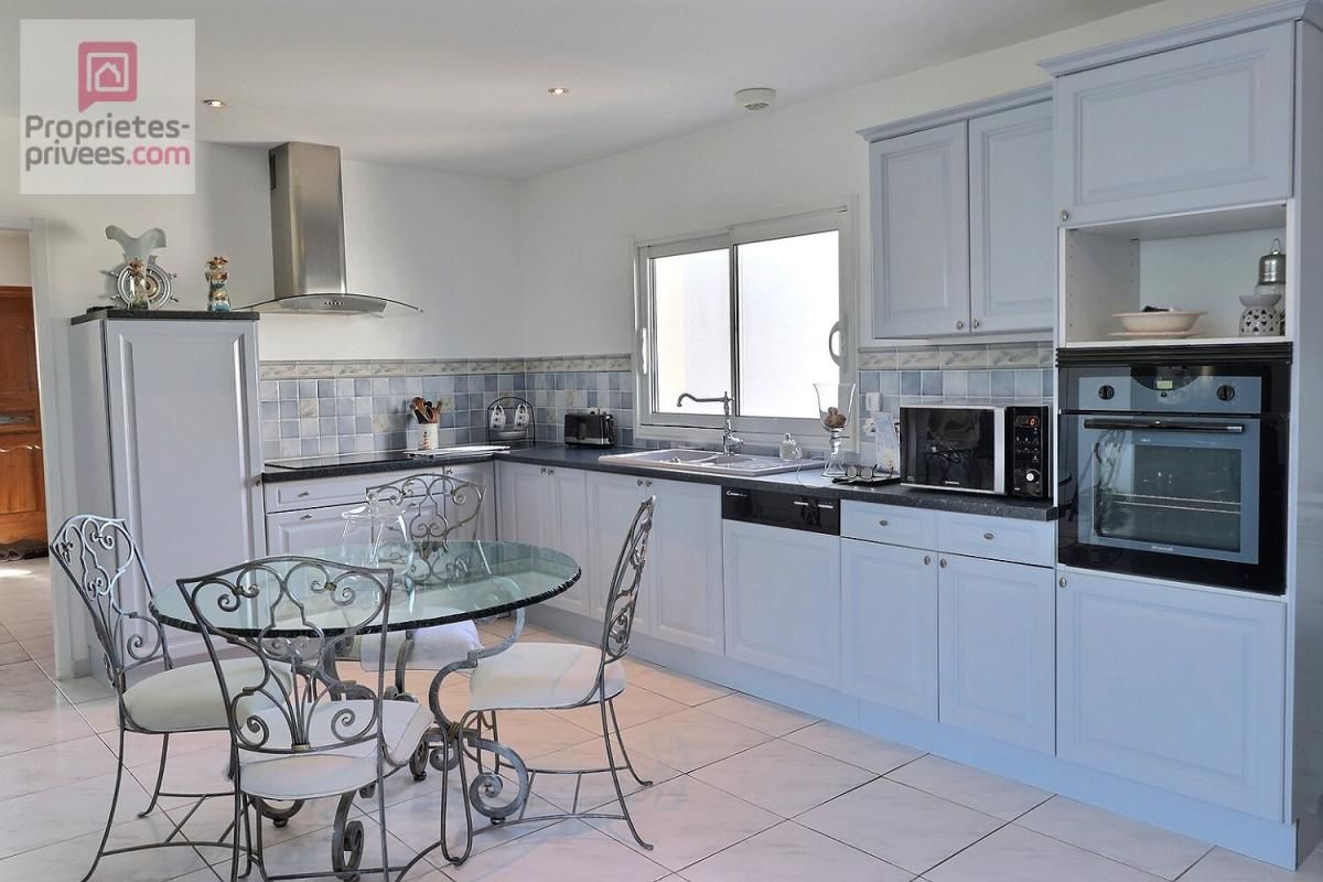 CHATELAILLON-PLAGE Villa sur un très grand terrain proche de la Plage 7 pièces 174 m2 avec double garage 3