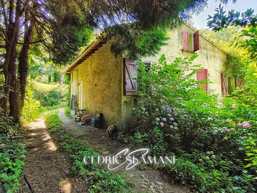 SAISSAC EN EXCLUSIVITE MAISON 135 M2, 3 CHAMBRE, 1 SALON, 2 CUISINE, 1 SALLE DE BAIN, 1 WC, 1 GRENIER, JARDIN 3500 M2 1
