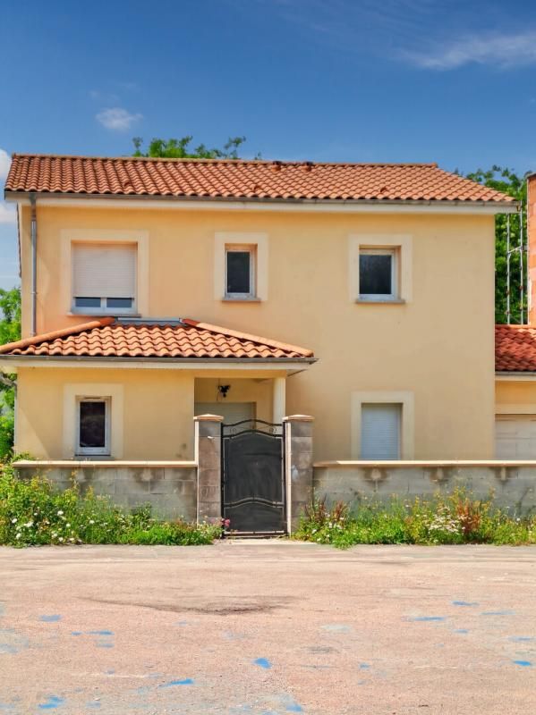 CHALONS-EN-CHAMPAGNE Maison Chalons En Champagne 5 pièce(s) 112.60 m2 2