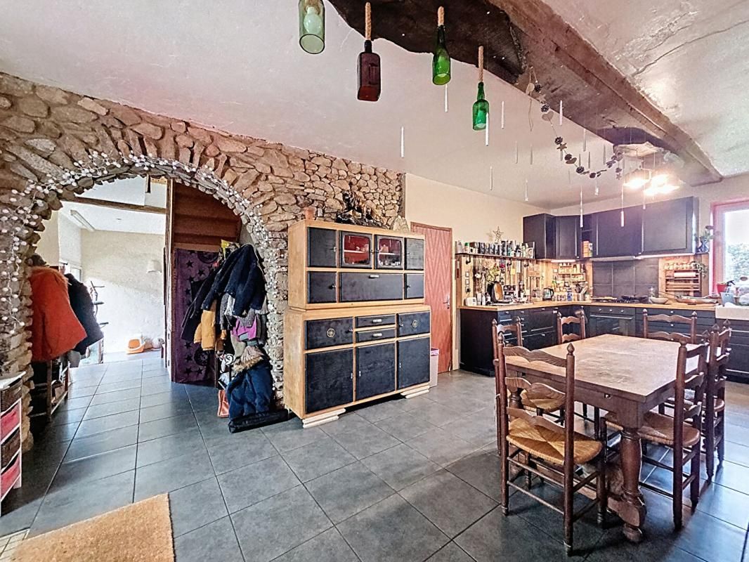 ALENCON Maison Alencon 6 pièce(s) 200 m2 3