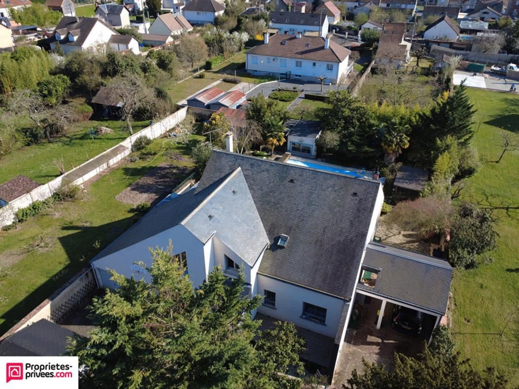 MONTARGIS Demeure de prestige  8 pièce(s) 263 m2- MONTARGIS 2