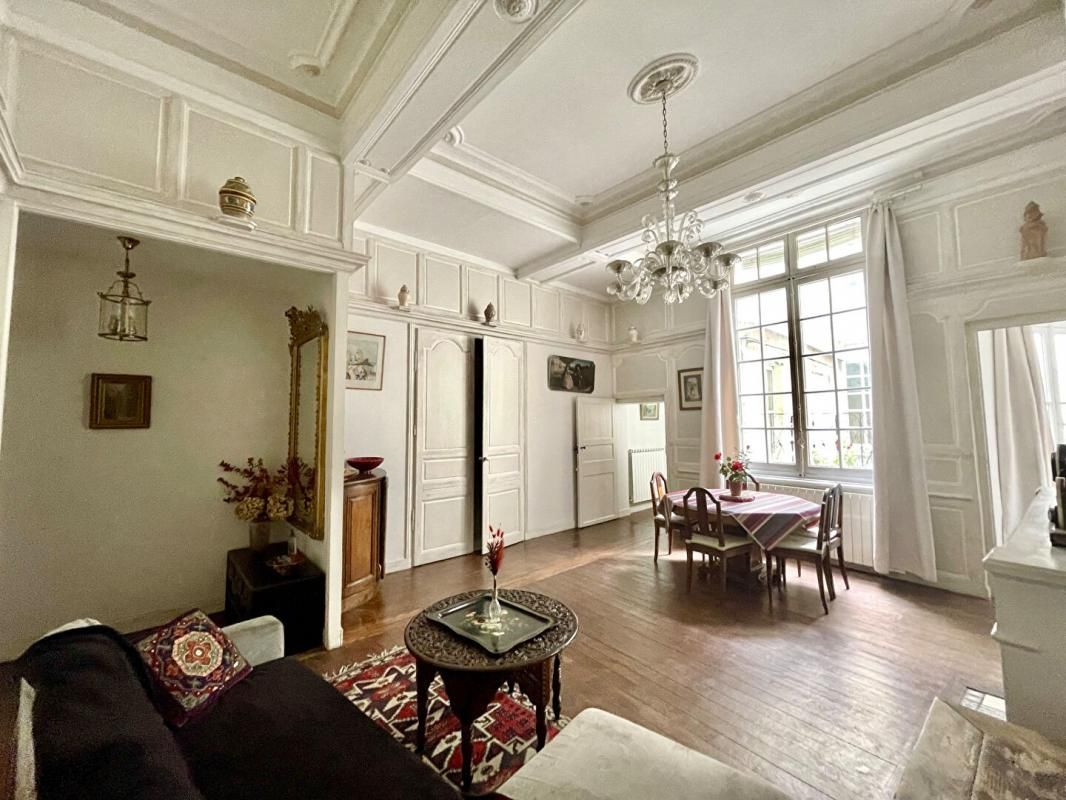 Vente T4 100m2 BORDEAUX (33000)