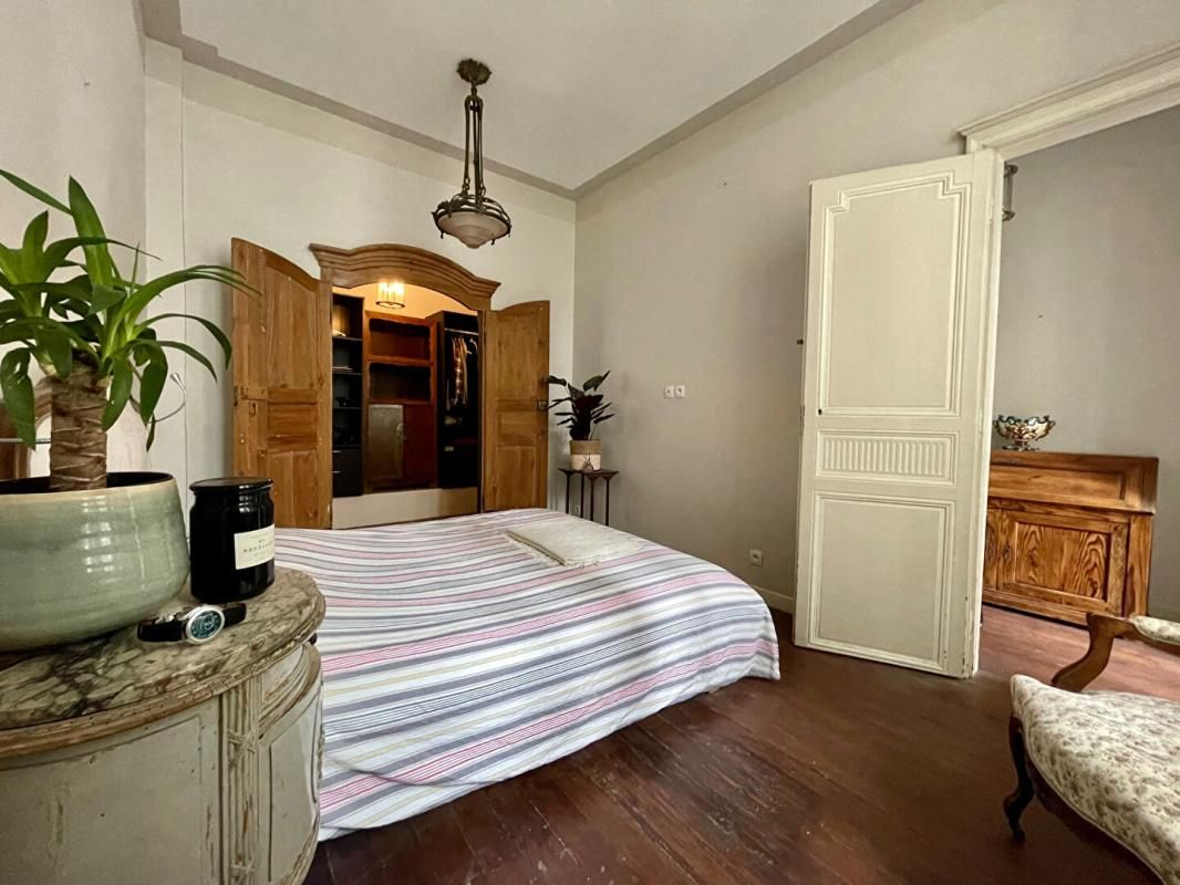 BORDEAUX Vente T4 100m2 BORDEAUX (33000) 4