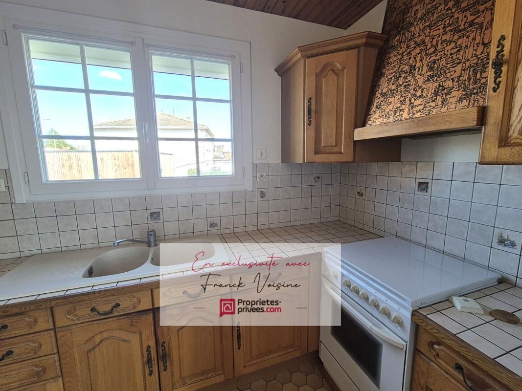 LES HERBIERS A VENDRE  en EXCLUSIVITE aux Herbiers, centre ville - Maison avec 4 chambres sur un terrain de  729 m2 env 2